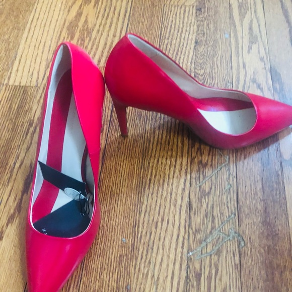 Zara Shoes - Zara red pumps